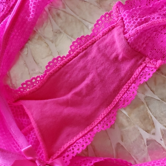 ❤ VICTORIA'S SECRET CHEEKY PANTY - Picture 6 of 6